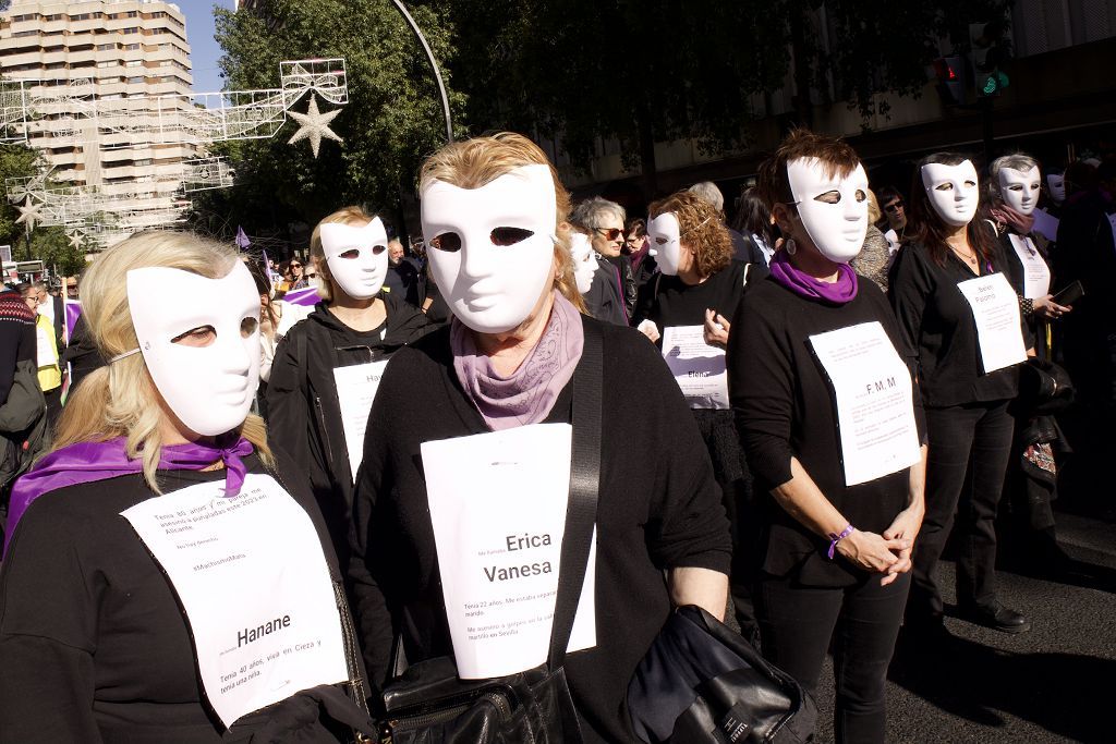 La manifestación en Murcia contra la violencia machista, en imágenes