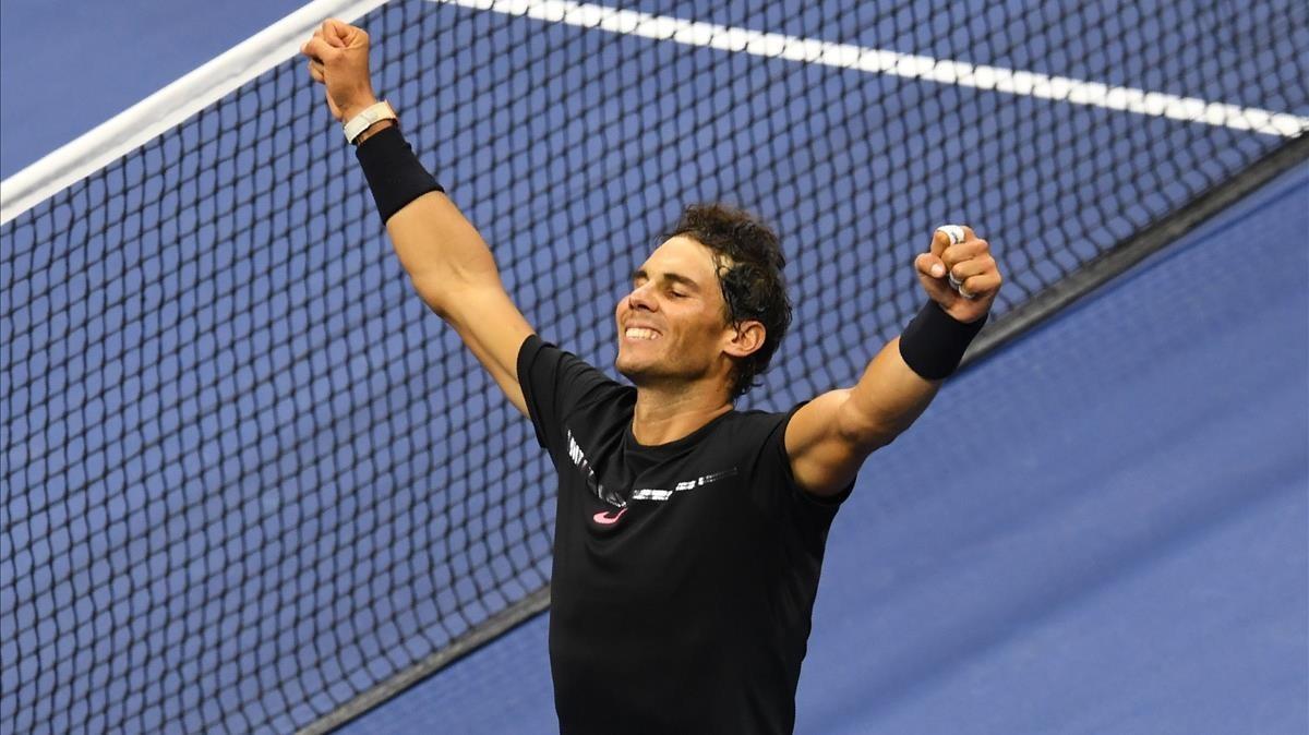 aguasch40020094 topshot   rafael nadal of spain celebrates victory over juan170909195951