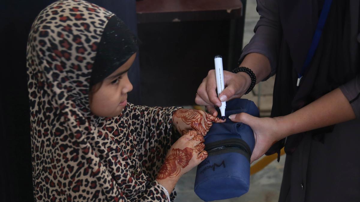 Campaña de vacunación contra la polio en Afganistán