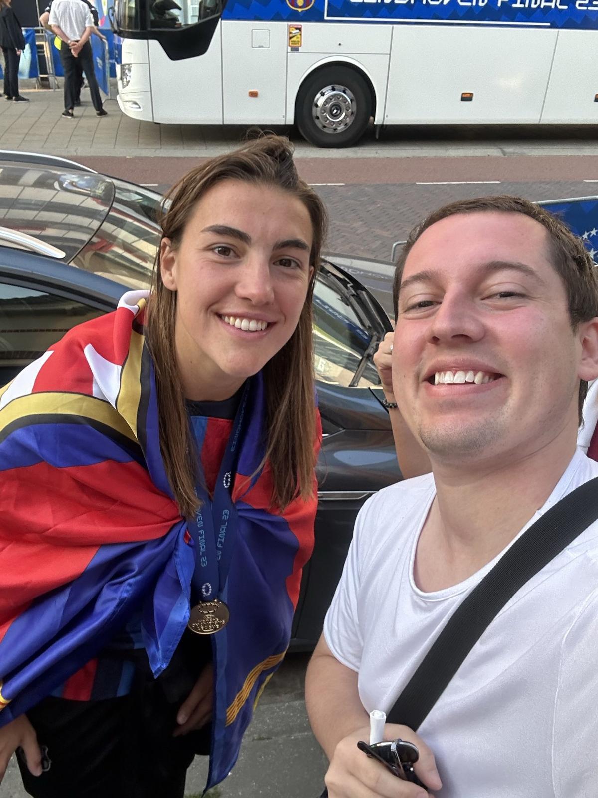 Sergio Arenillas with Patri Guijarro after Eindhoven's final