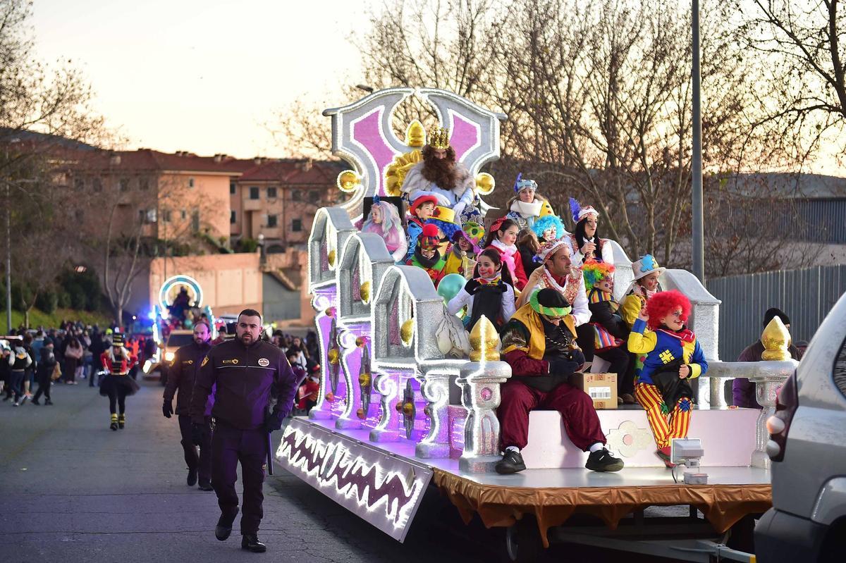 La carroza de Melchor, en la cabalgata de Plasencia.