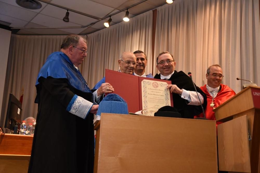 Raimundo González, Doctor Honoris Causa por la UMU