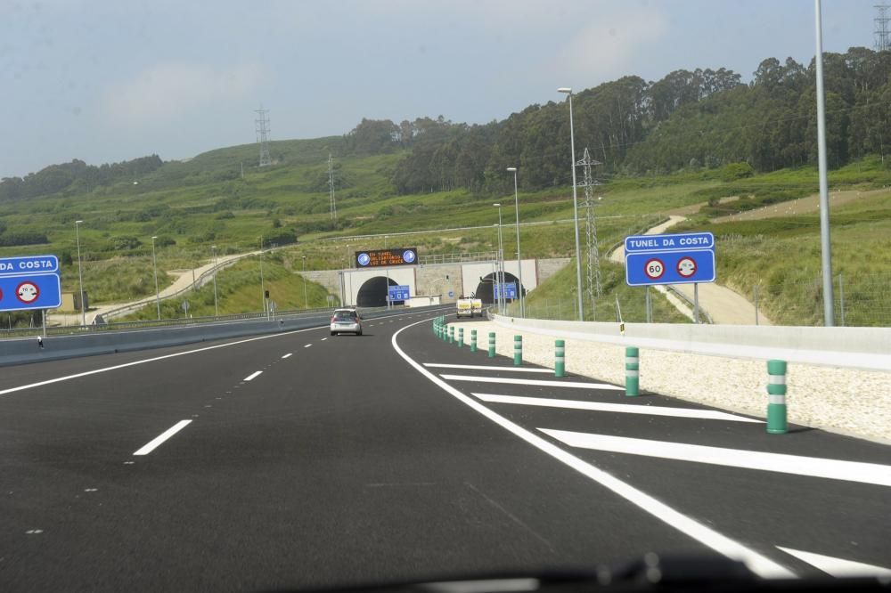 Abre a la circulación el vial de acceso al puerto exterior tras meses con la obra terminada