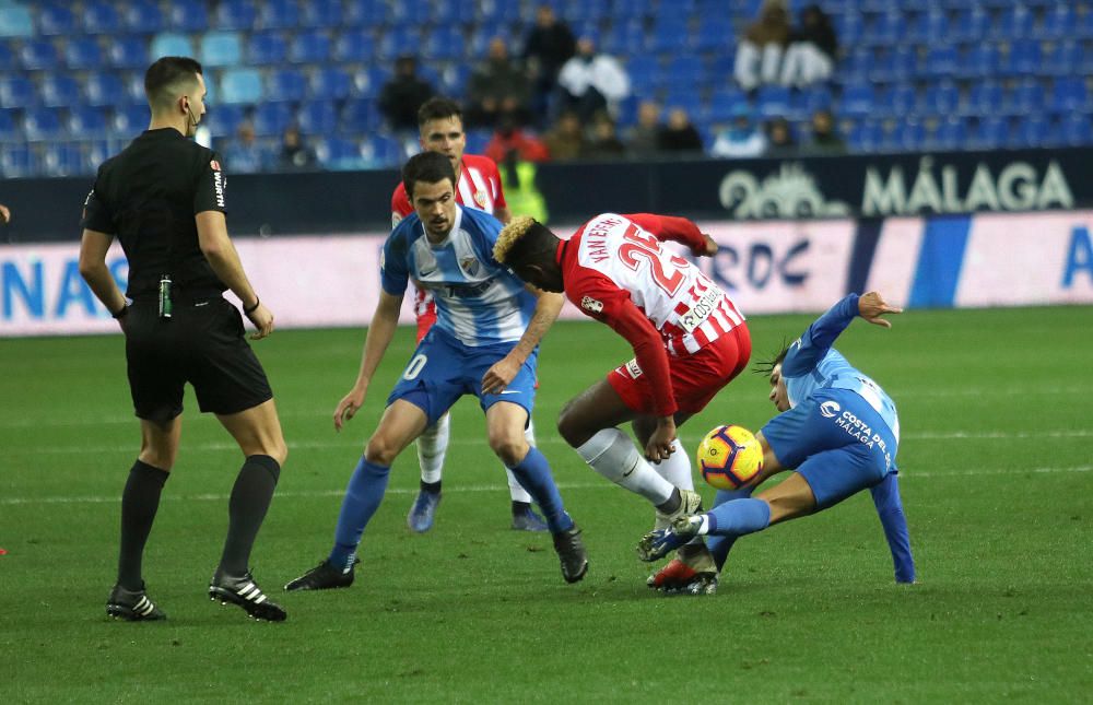 El conjunto blanquiazul regaló dos puntos en el último suspiro tras el tanto de Luis Rioja, que igualó el gol inicial de Adrián