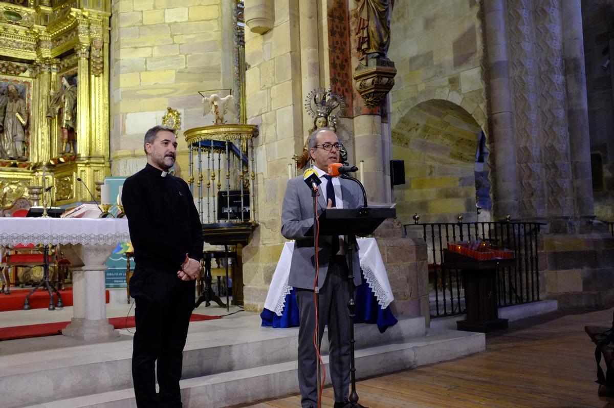 Juan Carlos López, director de ZamoArte, presentando el proyecto Beneventum.