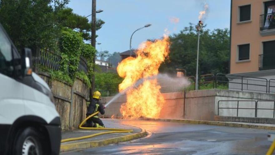 Incendio en Poio por un escape de gas