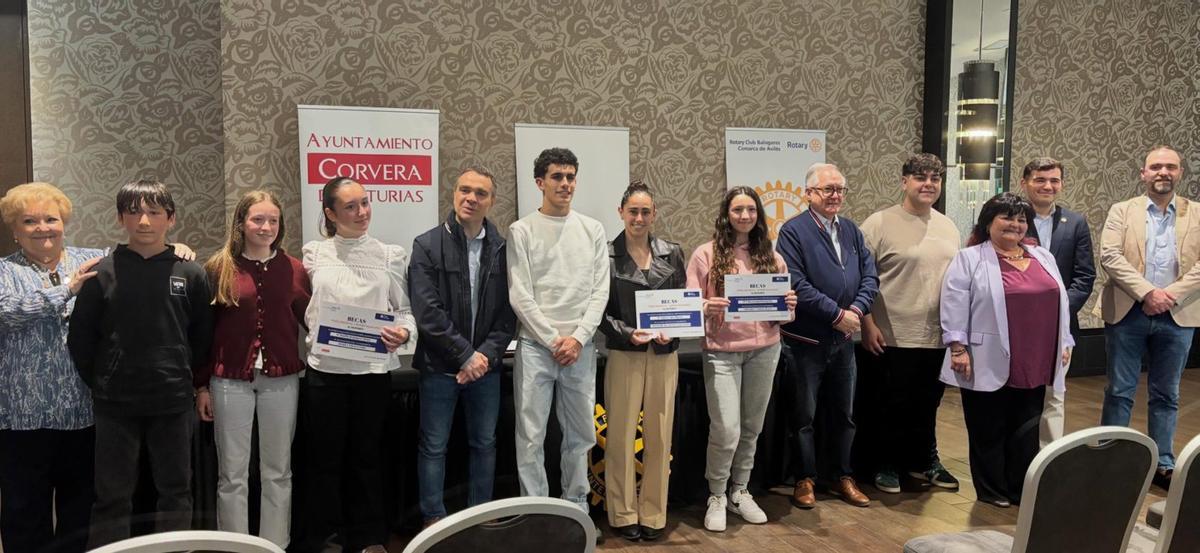 El Rotary Balagares entrega sus becas al deporte en Corvera | ROTARY BALAGARES