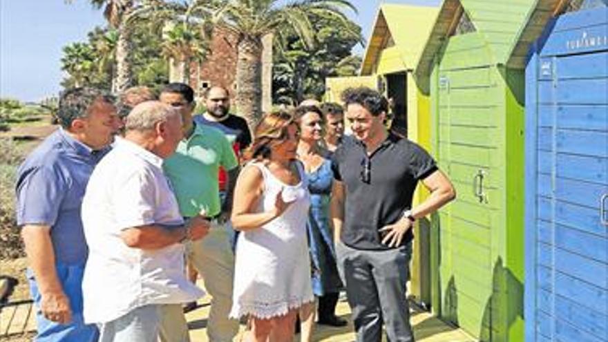 Benicàssim estrena nuevas casetas-vestidor en la playa