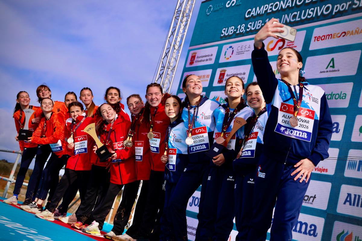 La primera jornada del Campeonato de España de campo a través, en imágenes