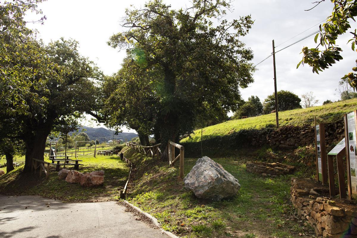 El área recreativa de Campiello, en Llanera, un paraíso entre castaños