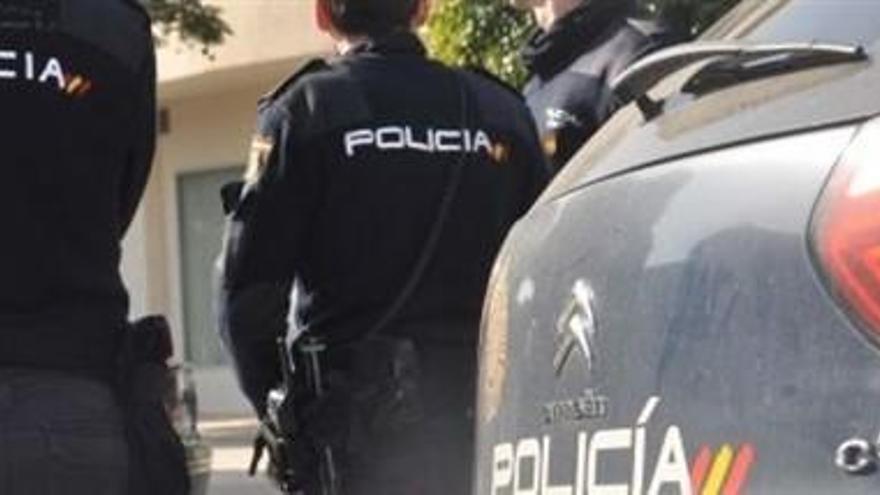 Agentes de la Policía Nacional.