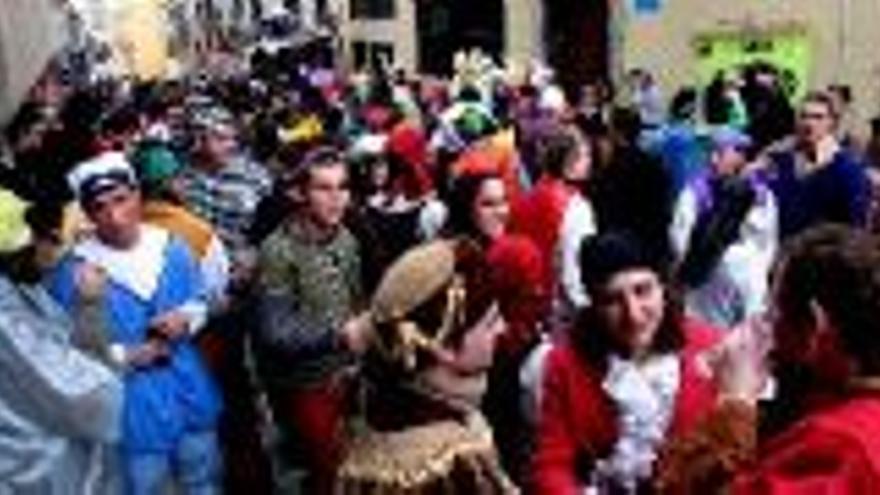 El entierro de la sardina cierra la fiesta en Badajoz
