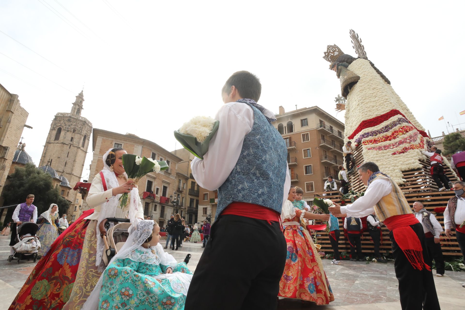 Búscate en el segundo día de Ofrenda por la calle Quart (de 15.30 a 17.00 horas)