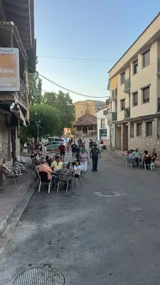 Un eclipse y muchas dudas: Aragón afronta la gran cita astronómica sin saber cuánta gente entrará en la comunidad