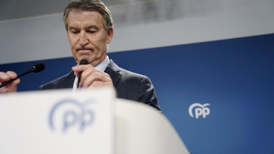El presidente del Partido Popular, Alberto Núñez Feijóo, en la sede del partido, durante una declaración institucional