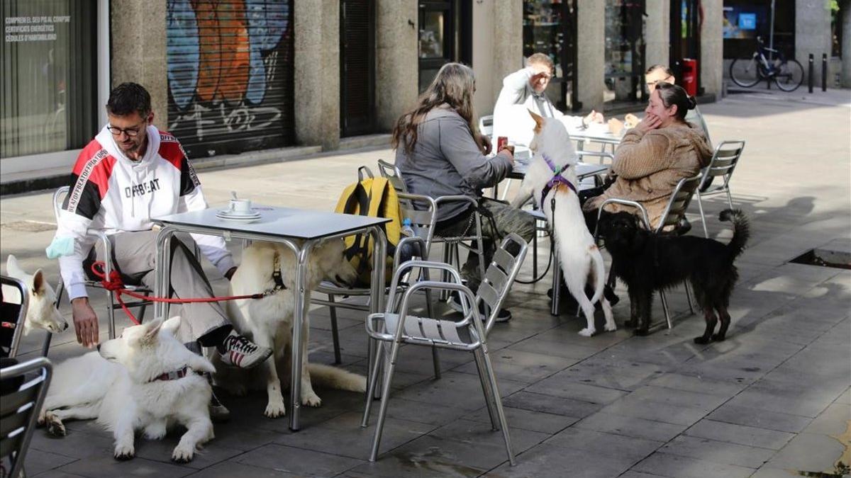 Una terraza en Barcelona, este miércoles.