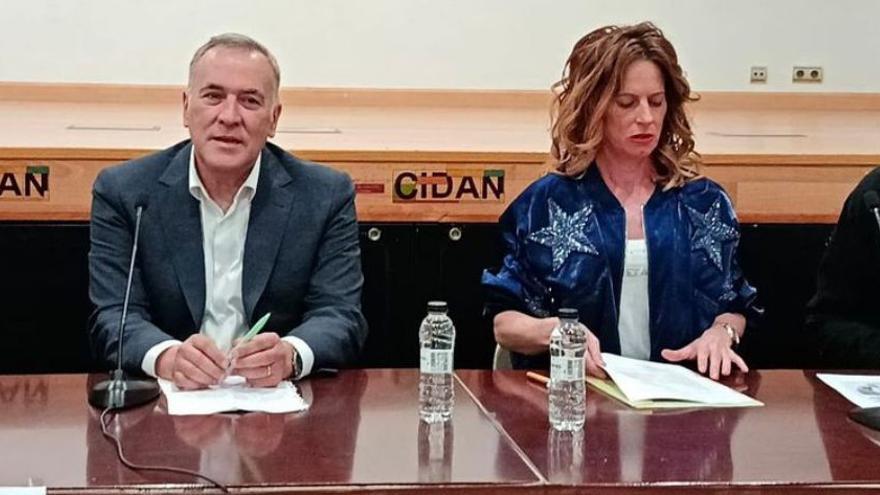 Por la izquierda, Julio García, Xabier Fortes, Isabel Rivera y Enrique Pañeda. | LNE