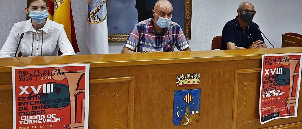 Díaz de Mendivil, Quesada y Hernández, en la presentación.