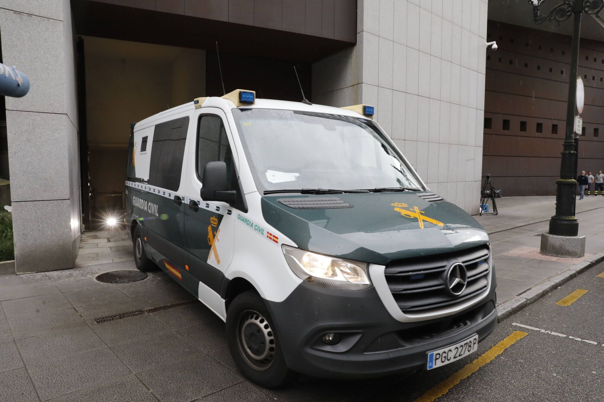 Ingresa en prisión el matrimonio que tenía encerrados a sus hijos en Oviedo
