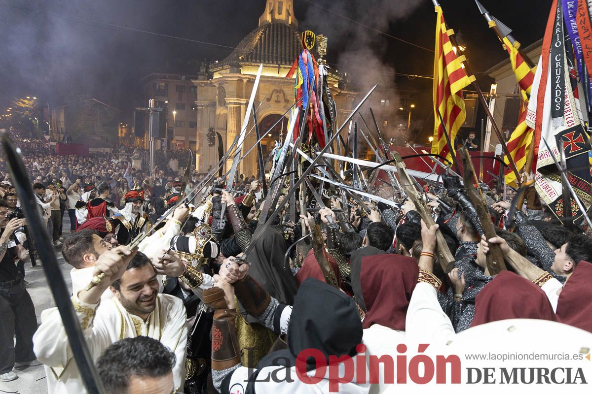 Fiestas de Caravaca | Procesión de día 3 de mayo (Procesión, parlamento y baño)