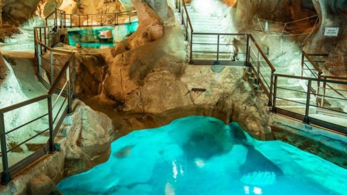 Las visitas teatralizadas a la Cueva del Tesoro se realizan en grupos de 30 personas