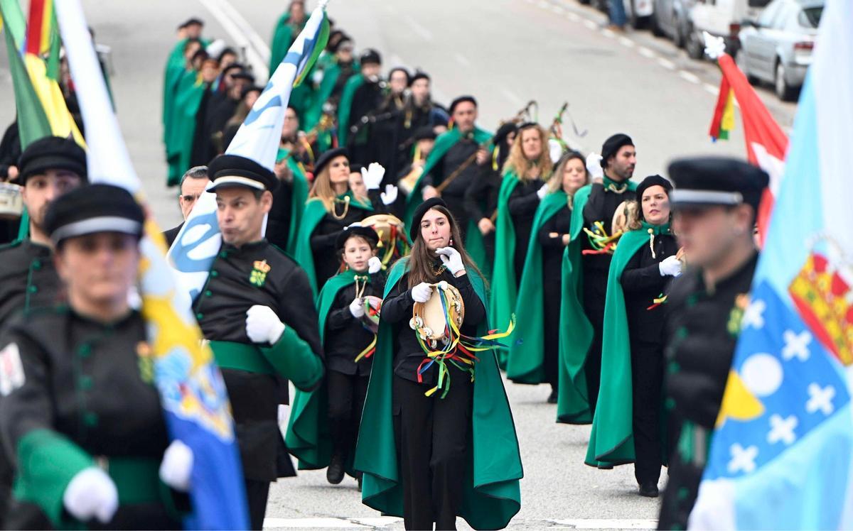 Navia acoge por primera vez el Certamen de Rondallas de Vigo