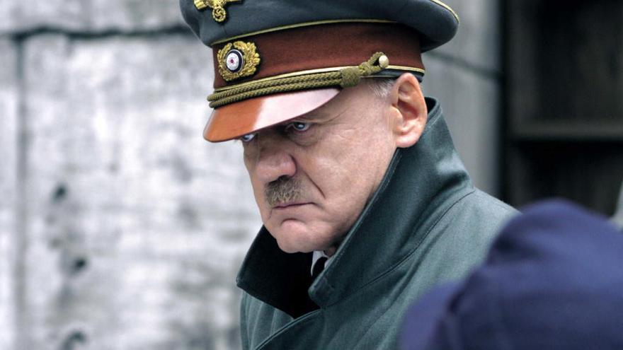 El actor Bruno Ganz, caracterizado como Adolf Hitler.