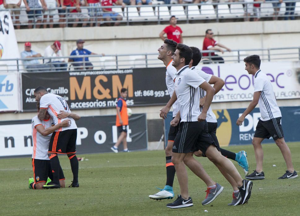 Real Murcia - Valencia Mestalla, en imágenes