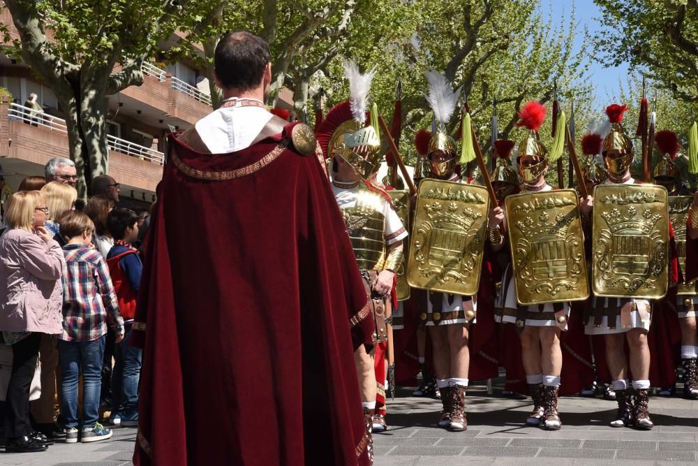 Benedicció de Rams davant l'església de Crist Rei de Manresa i desfilada dels Armats