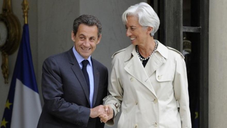Sarkozy y Lagarde buscan la salvación del euro