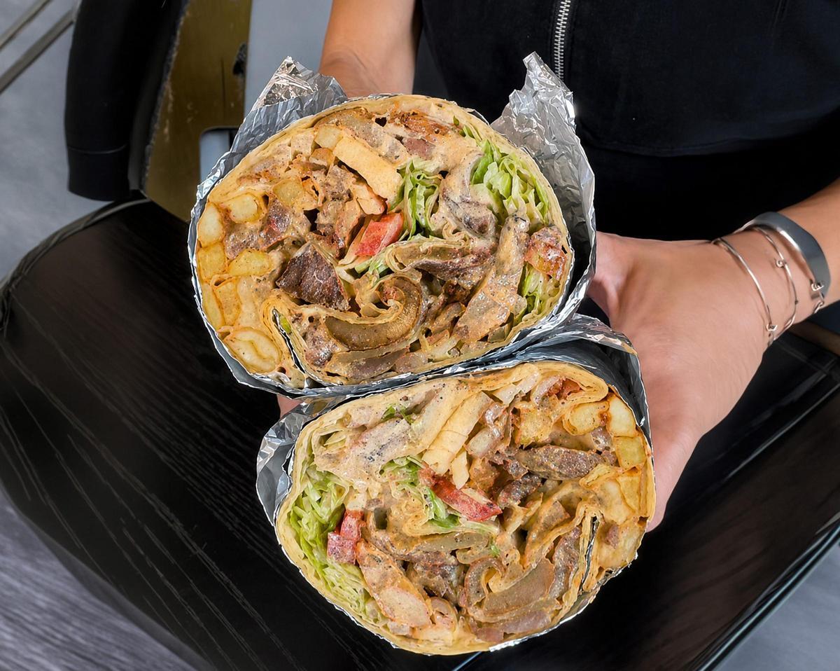 Unos de los kebabs del campeonato de Kebab Market