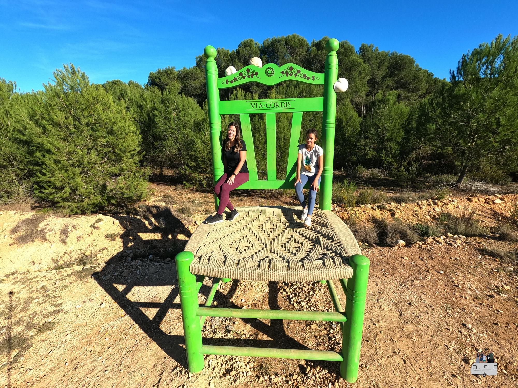 Galería de fotos: Así se ve la ruta de las siete sillas gigantes de Castellón desde el aire