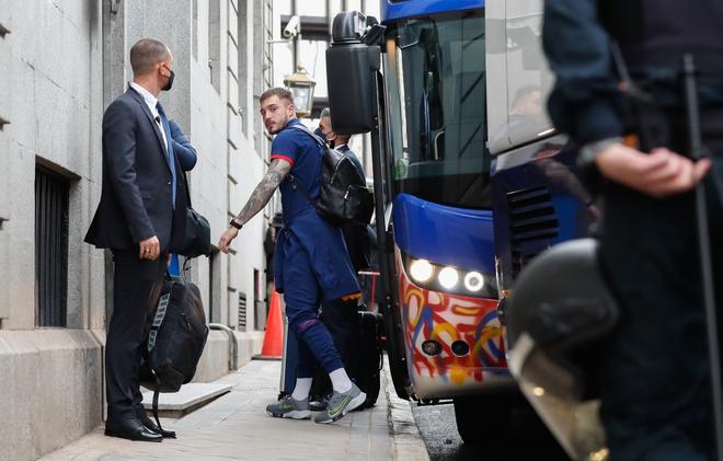 La caótica llegada del Barça al hotel de concentración