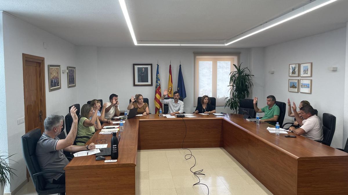 El pleno del Poble Nou de Benitatxell