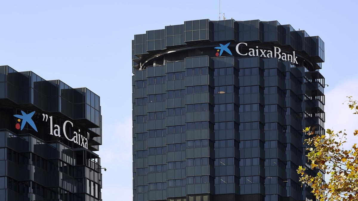 Edificio corporativo de CaixaBank en Barcelona.