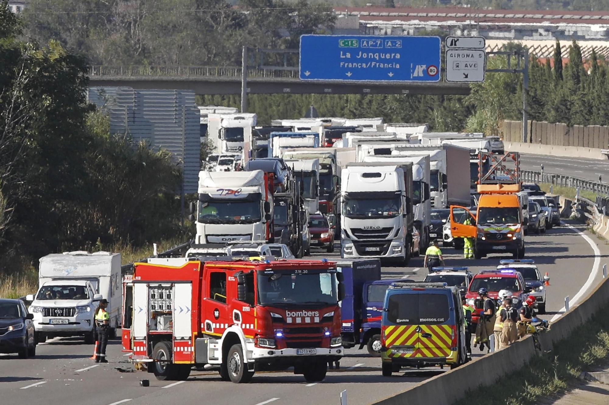 L'accident ha provocat cues quilòmetriques a l'AP-7