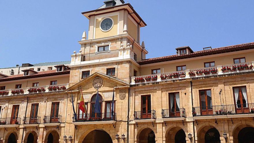 Oviedo compromete 40 millones en dos años para reactivar la obra pública local
