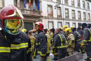 Dos bomberos comarcales para 24 municipios: las plantillas urgen personal para afrontar el verano