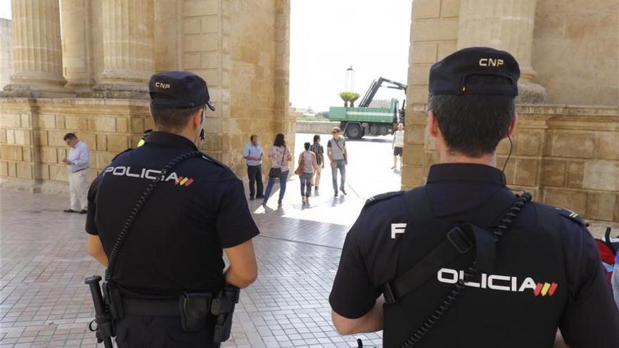 Cinco detenidos por tres delitos contra el patrimonio en Córdoba