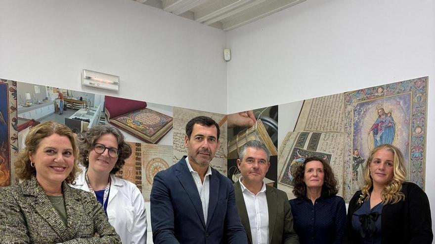 El IAPH restaura el boceto original del cartel de la Semana Santa de Córdoba de 1949