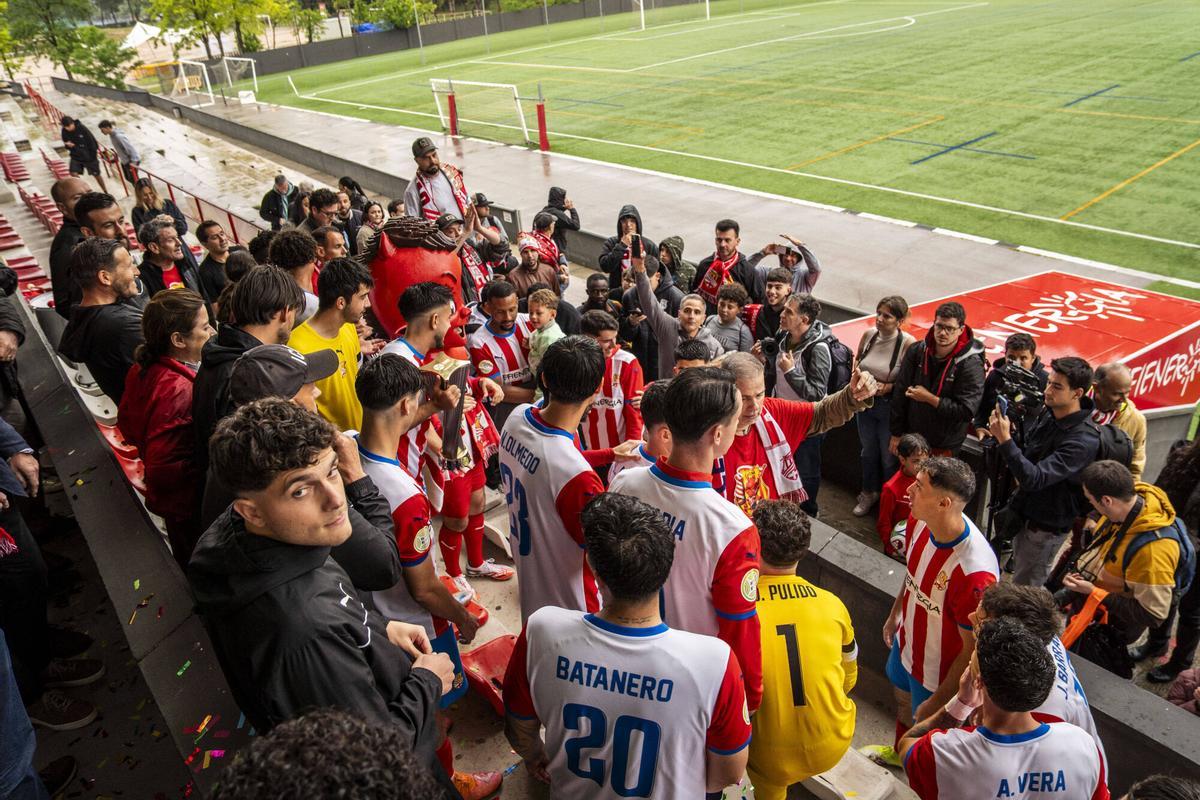 Així ha celebrat el CE Manres el títol de Lliga