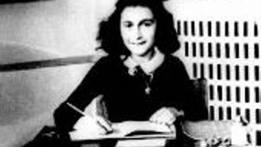Ana Frank sigue apátrida