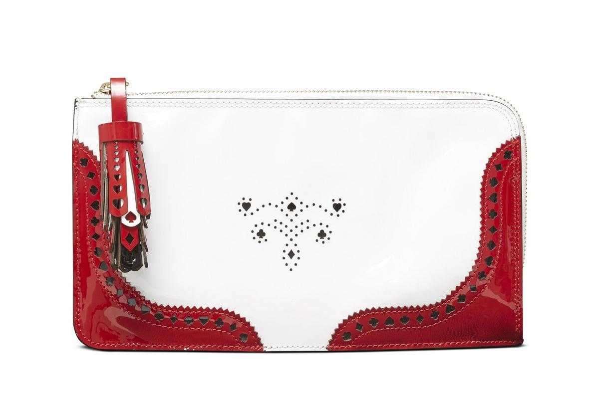 Clutch de la colección 'Alicia A Través del Espejo' de Robert Clergerie y Disney