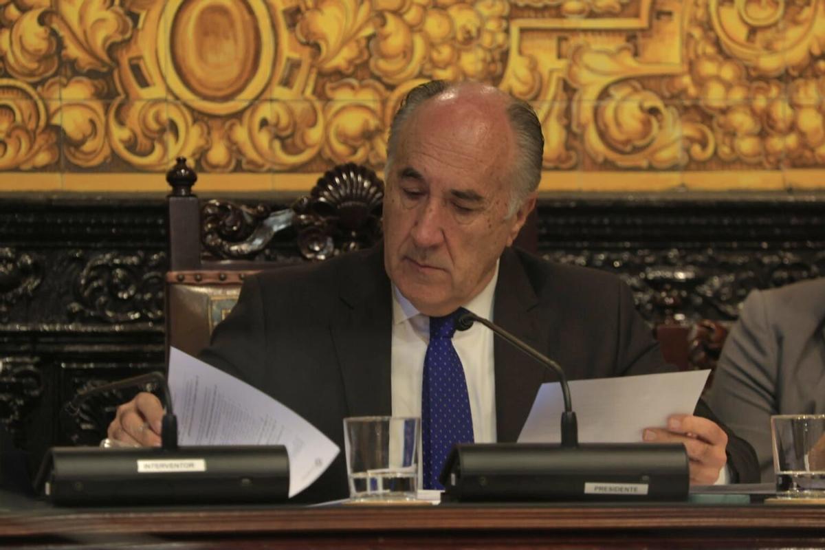 El alcalde de Algeciras (Cádiz), José Ignacio Landaluce, en el último pleno que ha presidido.