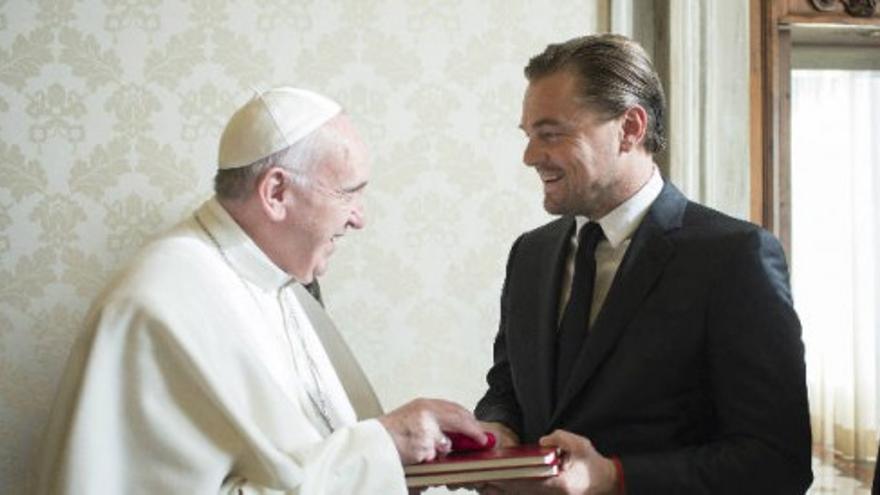 Leonardo DiCaprio se reúne con el Papa Francisco