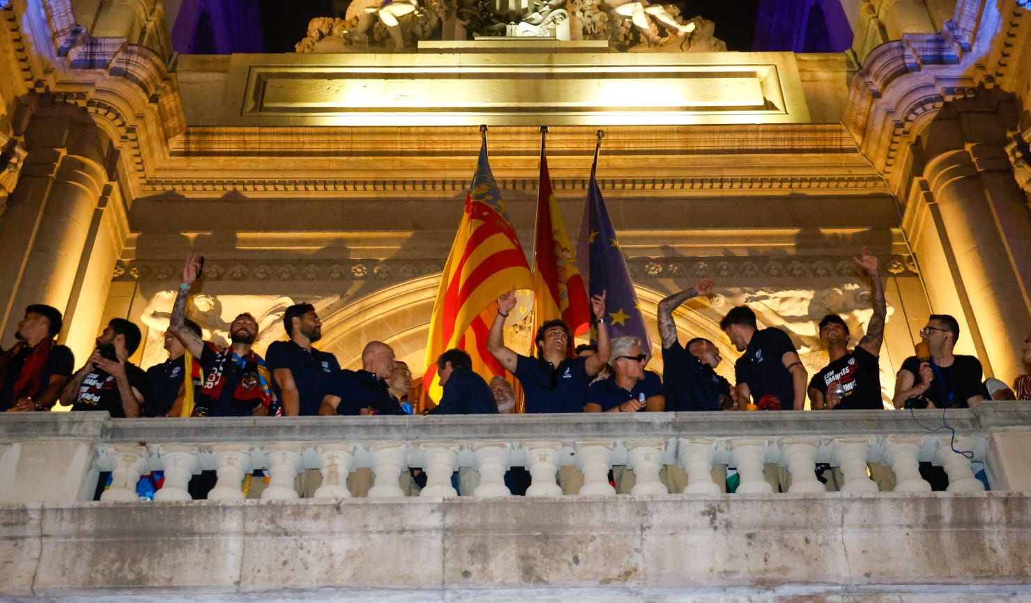 Todas las fotos de la rúa del Levante UD por su ascenso a Primera División