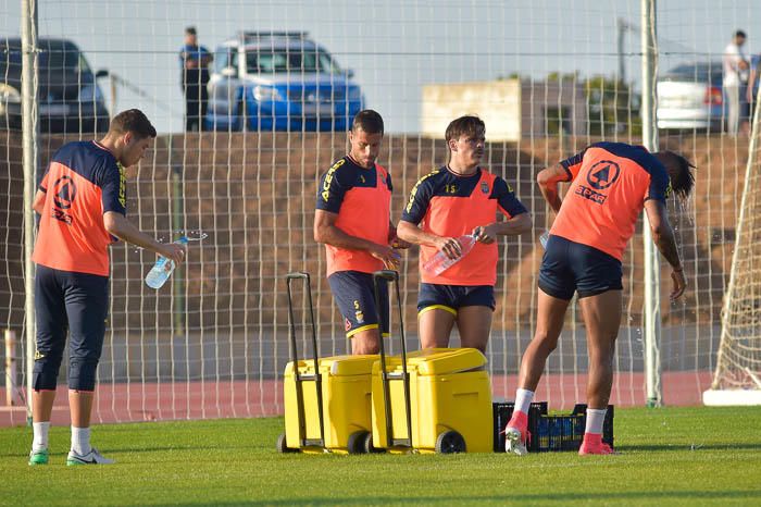 Entrenamiento de la Unión Deportiva Las Palmas ...