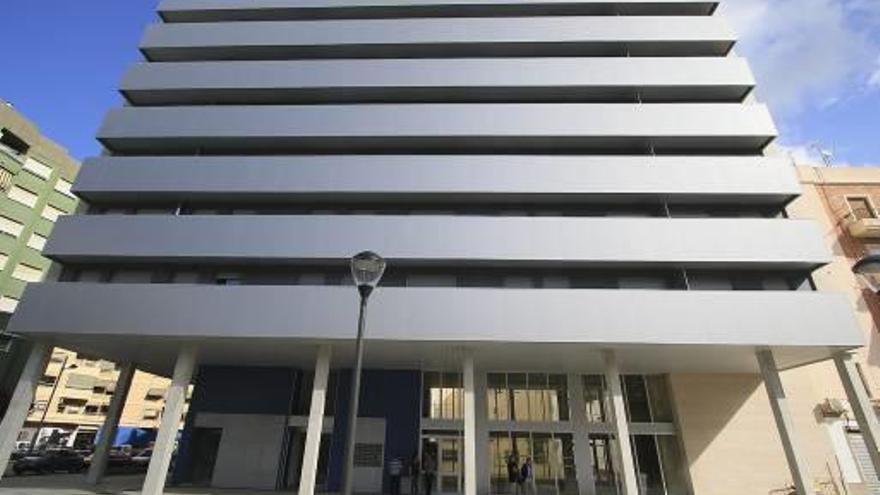 El PP de Gandia critica  los retrasos en la entrega de los pisos de Simancas
