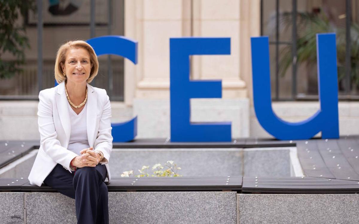 Rosa Visiedo, rectora CEU USP