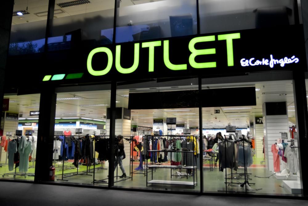 El ''outlet'' de Casa del Agua cerrará el día 30